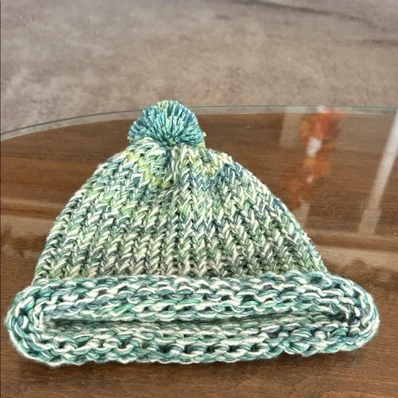 Handmade Blue and Green Knit Beanie - Picture 5 of 10